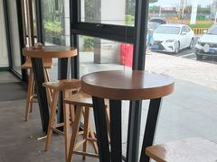 -星巴克(G15苏通大桥服务区西区)