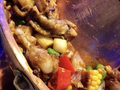 -巴四老城区炭火蛙锅(张江店)
