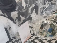 -天津波士信达奔驰4S店(卫津南路店)