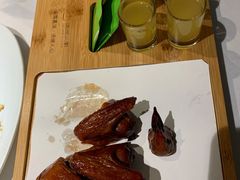 红烧乳鸽-汤城小厨•粤菜•靓汤(金宝街店)