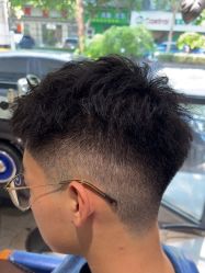 -PE SALON