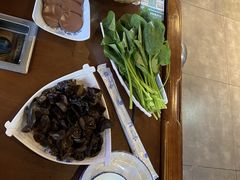 -亿诣蝎府炸酱面羊蝎子火锅(酷车小镇店)
