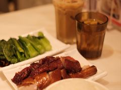 叉烧烧鸭双拼饭-香港新发烧腊茶餐厅(书城店)