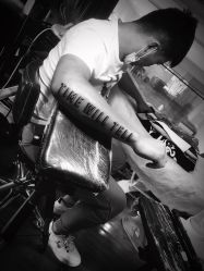 -猛子刺青纹身店