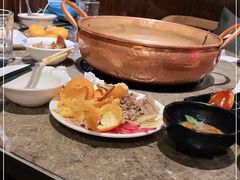 -三人行骨头王火锅(长寿店)