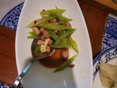 芹菜花生米-东方饺子王(大屯路店)