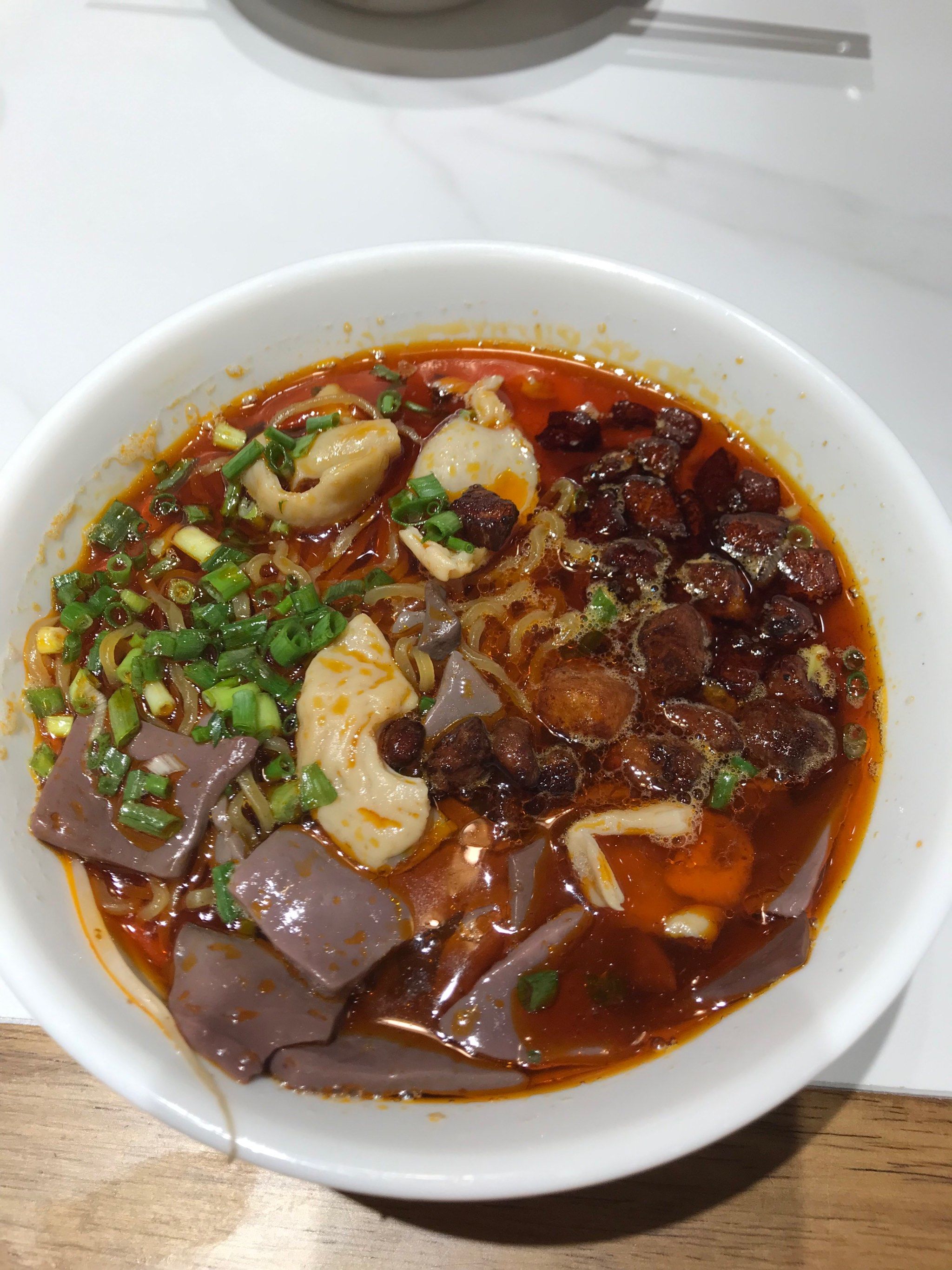 贵阳市网红店南门口肠旺面