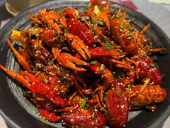 -肥肥虾庄·金牌油焖大虾(汉口城市广场店)