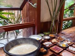 -银米·云南传统过桥米线(双廊黑金冠店)