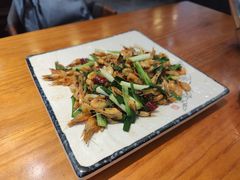 -梁姐啤酒鱼(兴坪古镇店)