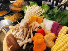 -湊湊火锅·茶憩(新中关购物中心店)