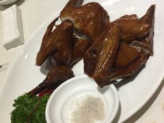 红烧脆皮乳鸽-富豪酒家(正大广场店)