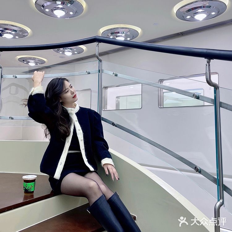 广州探店｜天河CBD的太空舱咖啡店☕️❗️