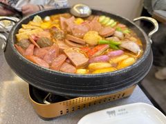 -豚妈妈汤饭·部队锅(南京东路店)
