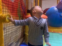 -爱睿思儿童早教亲子游泳(万象城店)