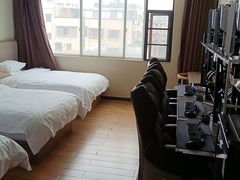 -网鱼电竞酒店(广州东圃天河珠村地铁站店)