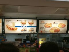 -麦当劳(轻轨曹杨路店)