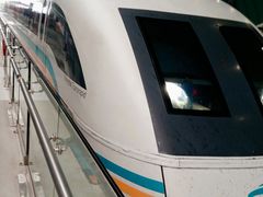 -龙阳路磁悬浮列车总站-停车场