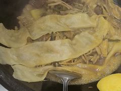 -屯老二农家铁锅炖·行业领军者(梅江店)
