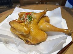 -头上红煨盐鸡·非遗院子餐厅
