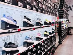 -UNDER ARMOUR(八达岭奥莱店)