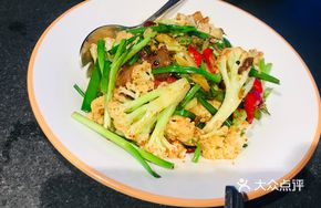 Dried Pork and Cauliflower Stir-Fry