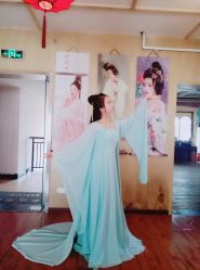 -虞美人汉服摄影