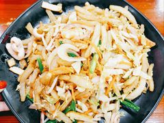 海鲜炒年糕-台州老六海鲜面馆(上南总店)
