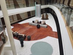 -上海滴水湖皇冠假日酒店