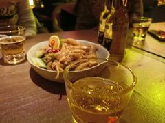 -FOUR PLAY BAR