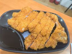 -莱莱小笼·乔艾