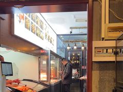 -万记麻辣烫国展总店