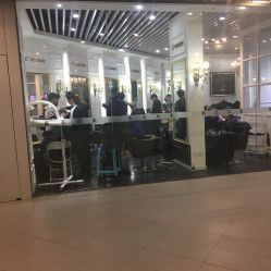 -变画·发型STUDIO