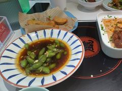 -黄记煌三汁焖锅(新佳丽江汉路店)