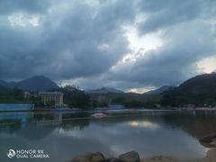 -江门古兜温泉小镇