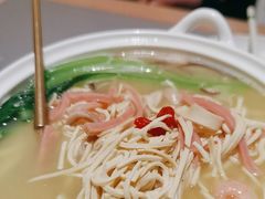 扬州大煮干丝-桂满陇·蟹黄小笼汤包(中山公园店)
