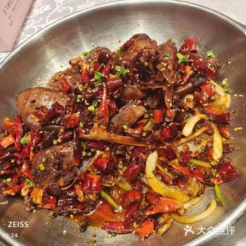 干净，大气，食物不仅外形美观，重要的是味道非常棒