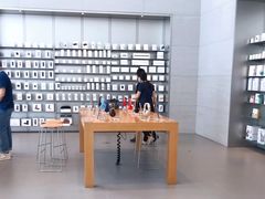 -Apple零售店(华贸购物中心店)