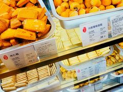 -上海哈尔滨食品厂(环球港店)