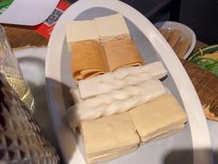 -尚尚仙·酸汤猪手·猪肚鸡火锅(华联万柳购物中心店)