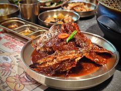 -草家酱蟹炭火烤肉店(珲春南路二店)