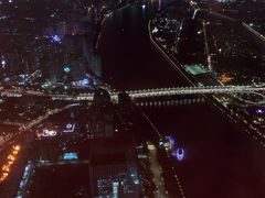 -广州塔卢特斯法国旋转餐厅