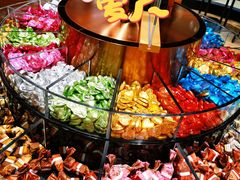 -Laderach 莱德拉(上海环贸iapm店)