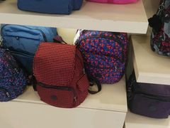 -百盛(莘庄店)