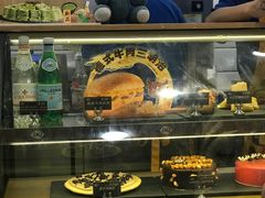 面包甜点陈列柜-DQ·蛋糕·冰淇淋(动壹店)