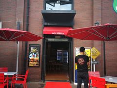 -拉亚汉堡经典餐厅(商城路店)