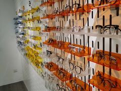 -目艮眼镜SHOWROOM(品牌集合店)