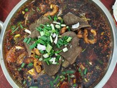 -愉肴麻辣香锅(中北镇店)