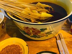 -拈签一笑黄牛肉辣卤串串