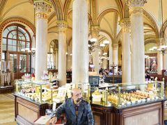 -中央咖啡馆